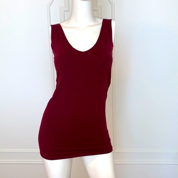 NEW W Tags Lyssee Gorgeous Comfy Tank Top V Neck - Picture 1 of 6